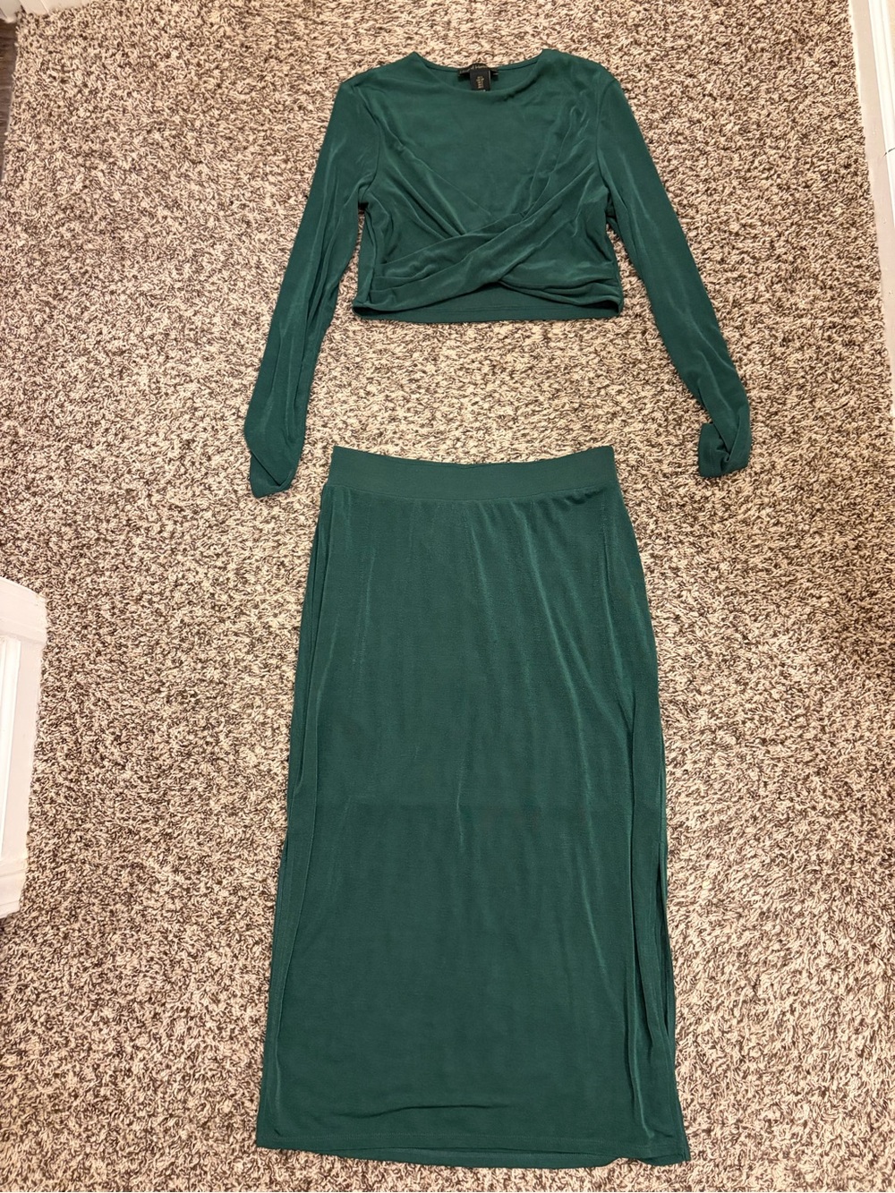 House of Harlow 1960 Teal Green Two-Piece Midi Skirt Set